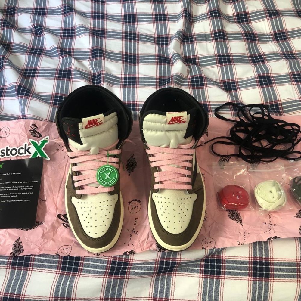 Jordan 1 Travis Scott OG high mocha